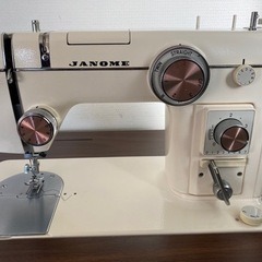 取引中　ジャノメミシン　トピアエース　802 　　台付きの画像