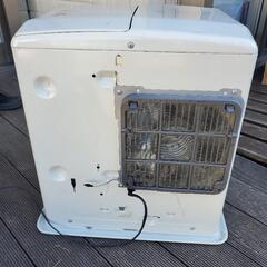 灯油ストーブの画像