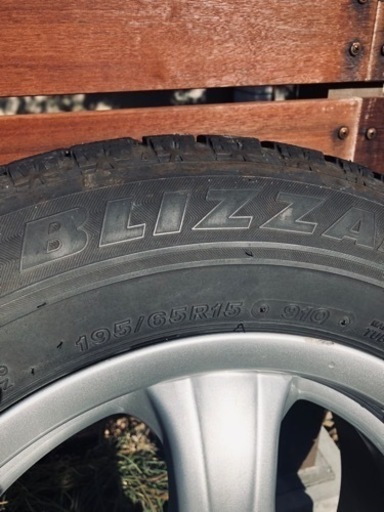 ☆スタッドレスNo1-BLIZZAK 195/65/r15 VOXY.NOHA