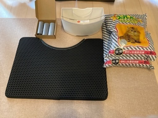 PETREE（ペッツリー）全自動猫トイレ　猫砂マット、超大容量ダストボックス、専用うんち袋、猫砂付き