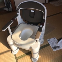 介護　ポータブルトイレ(未使用品)