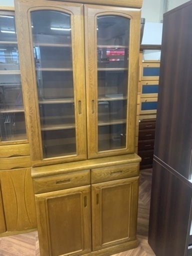 【リユースショップBYREUSE配達・設置OK】木目柄　食器棚