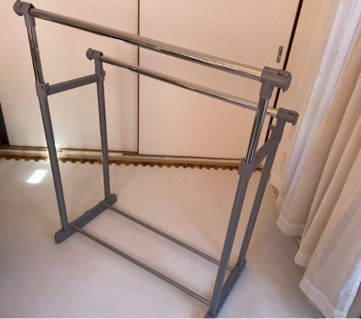 取引中　押入れ用　ハンガーラック