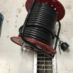 【中古】ニチドウ工業 コードリール NDH 304H 屋内型 全...
