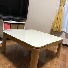 こたつ　75cm正方形　リバーシブル（木目調/オフホワイト） の画像