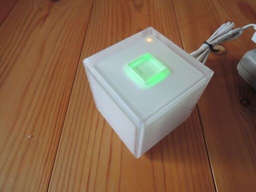 美品 おしゃれな WIFIルーター 動作確認済 HOME SPOT CUBE  ホームスポットキューブ 無線LAN