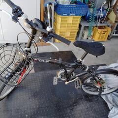折りたたみ自転車の画像