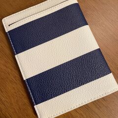 kate spade パスポートケース 【ほぼ未使用・美品】ケイトスペード の画像