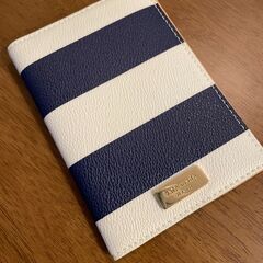 kate spade パスポートケース 【ほぼ未使用・美品】ケイトスペード の画像