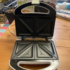 ホットサンドメーカー　2枚同時に焼けるダブル仕様ですの画像