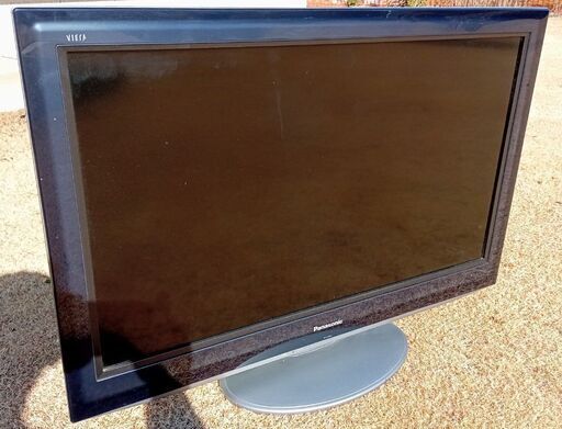 パナソニック　32型　液晶テレビ　2010年製　TH-L32D2