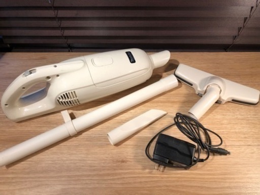 マキタ　充電式掃除機　4076D　ハンディー
