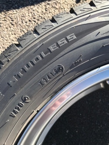 スバル車に　205/60R16 スタッドレスタイヤ　アルミホイール4本