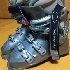 再値下げ！SALOMONスキーブーツ 23.5cmの画像