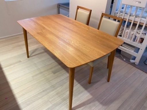 ダイニングテーブル5点セット 大塚家具 Cinema 椅子は4脚あり