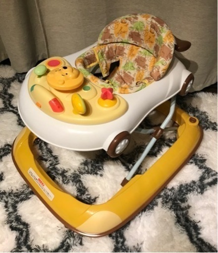 くまのプーさん　歩行器　美品