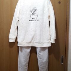 【1回のみ着用】備品★ユニクロ ピーナッツ ホリデー★レディース...