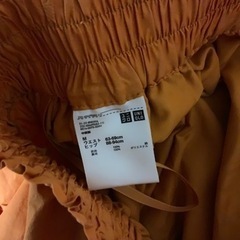 ユニクロ　フレアスカート ロングスカート　サイズM ウエスト平置き32(ゴム)、着丈77センチの画像