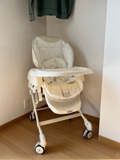 お値下げ可能❗️コメントください！コンビ　電動　ハイローチェア　バウンサー　combi
