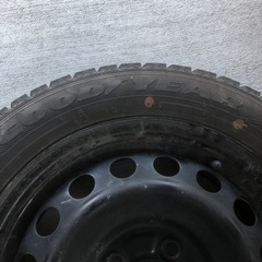 スタッドレスタイヤの画像