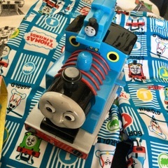 トーマス　7点セット(絵本、水着、トレーナー、トミカ)の画像