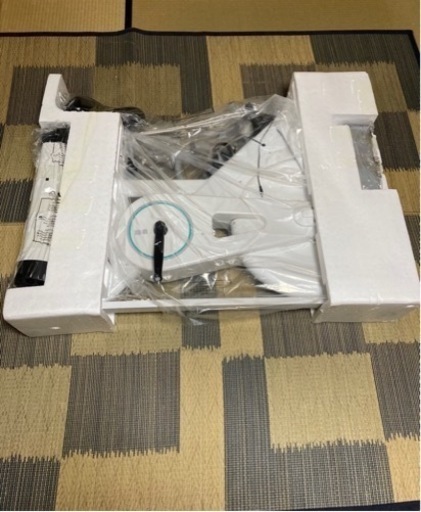 フィットネスバイク スピンバイク エアロビクスバイク 家庭用 極静音 増强版18KGホイール トレーニングバイク ダイエット器具 無段