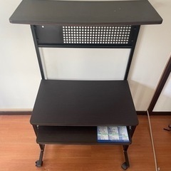 座り用パソコンデスク
