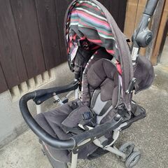 ベビーカーもらってください。