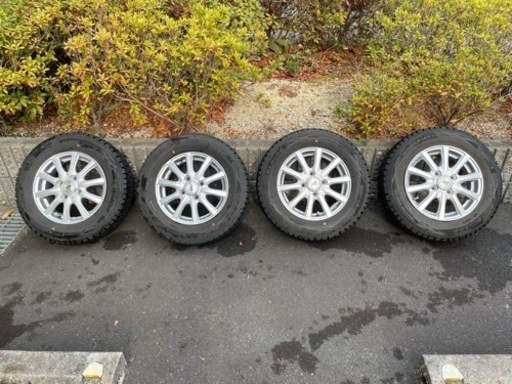 ダンロップ スタッドレスタイヤ4本セット