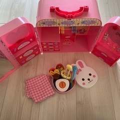 取引中　メルちゃんのドレッサーとお弁当箱
