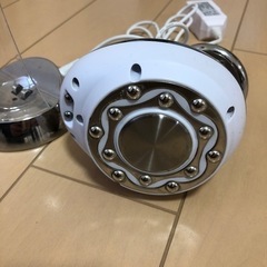 美顔器・痩身器）ヤーマン キャビスパRFの画像