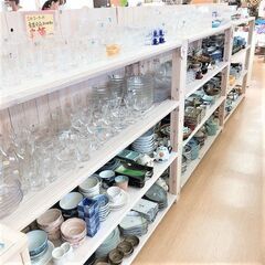 人気コーナー✨食器がたくさん入荷してきました(^^♪最初からサー...