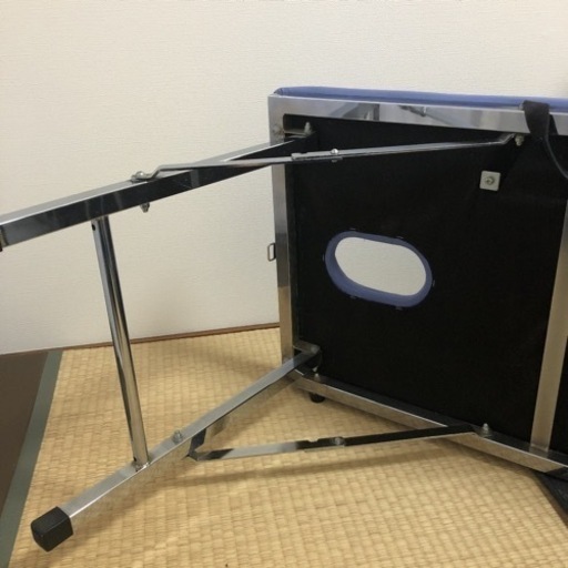 【☆値下げ早い者勝ち☆】高田ポータブルマッサージベッド