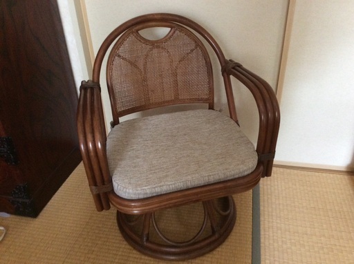 美品！藤の椅子
