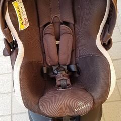 エールべべ　クルット3i チャイルドシート