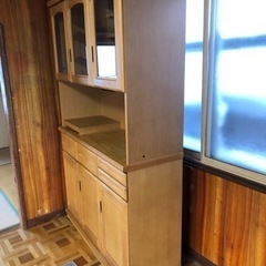 いざ買うと高い！食器棚・キッチン収納　コンセント付きの画像