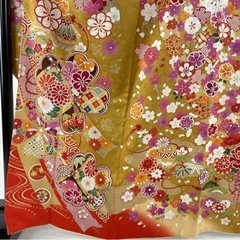 振袖 美品 名品 かわいい 桜 手毬 金糸 金彩 黄土色 袷の画像