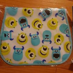 東京ディズニーリゾートウッディスタイなど赤ちゃんエプロン、未使用品の画像