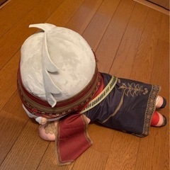 ディズニー ツイステッドワンダーランド  カリム・アルアジーア　メガジャンボ寝そべりぬいぐるみの画像