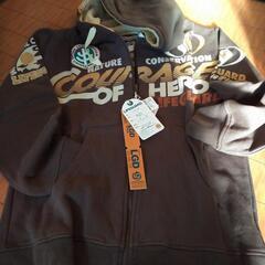 紳士パーカーM
新品の画像