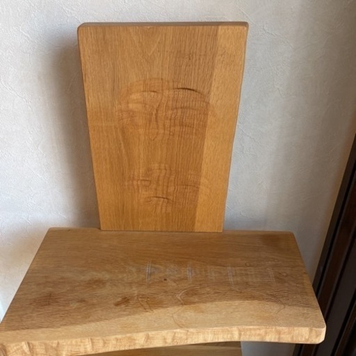 手作りの木の棚
