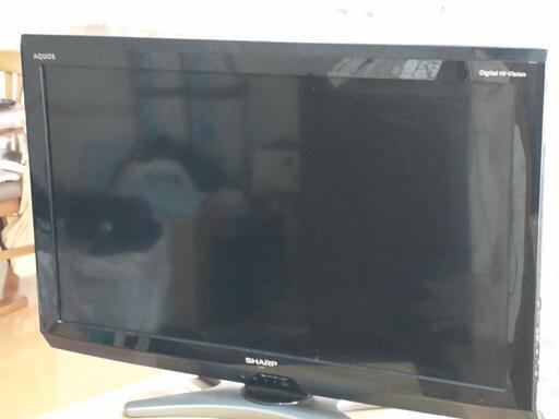 シャープ　AQUOS ３２型