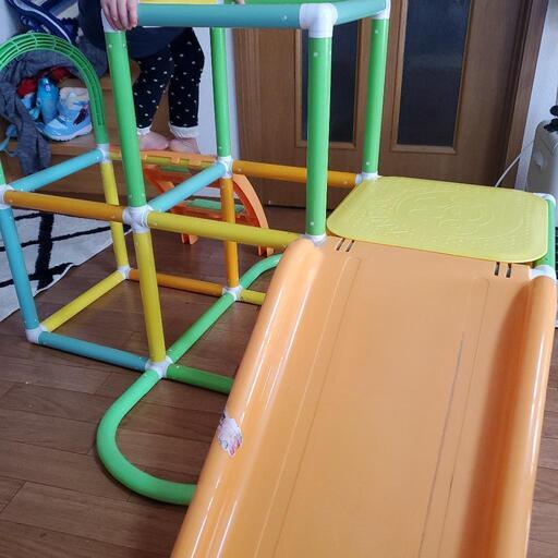 アンパンマン　滑り台