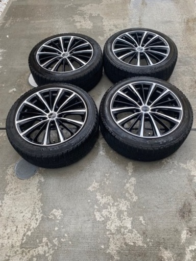 スタッドレスタイヤ　マークX、アルファード、ベルファイヤー