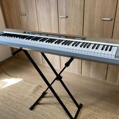 本格的なピアノ演奏が手軽に楽しめるデジタルピアノ♪コロンビア 電...