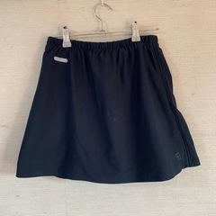 ナイキ　テニスウェア　スコートM