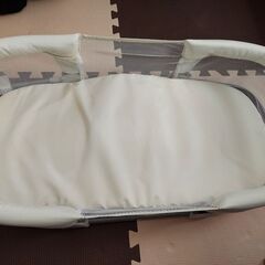 ポータブル　ベビープレイス