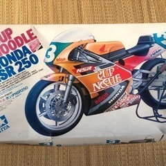 タミヤ 1／12 カップヌードルホンダNSR250