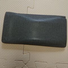 ルイヴィトン二つ折り財布の画像