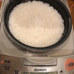 炊飯器の画像